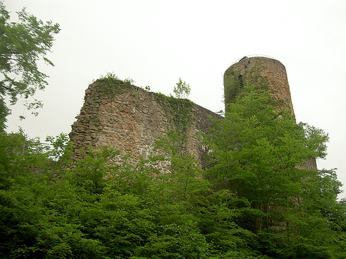 Замок Саусенбург